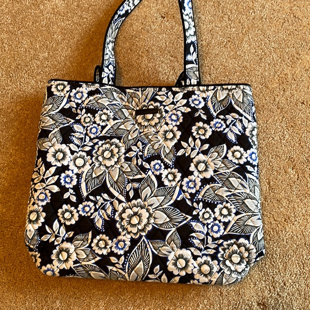 Vera Bradley tote